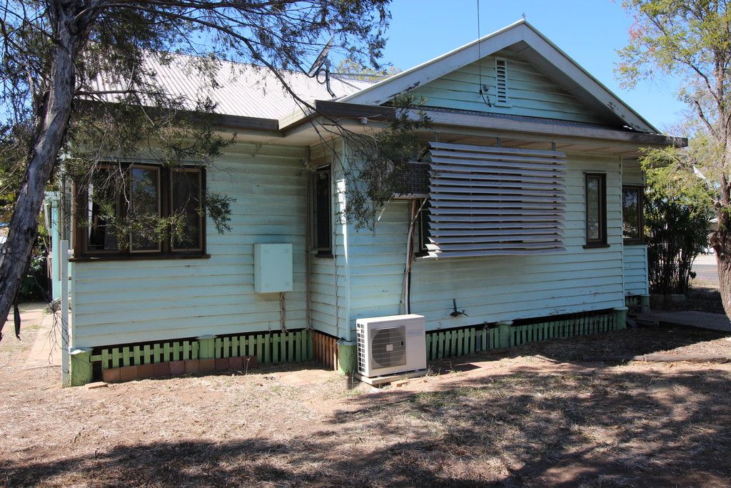38 Opal Street, Emerald QLD 4720