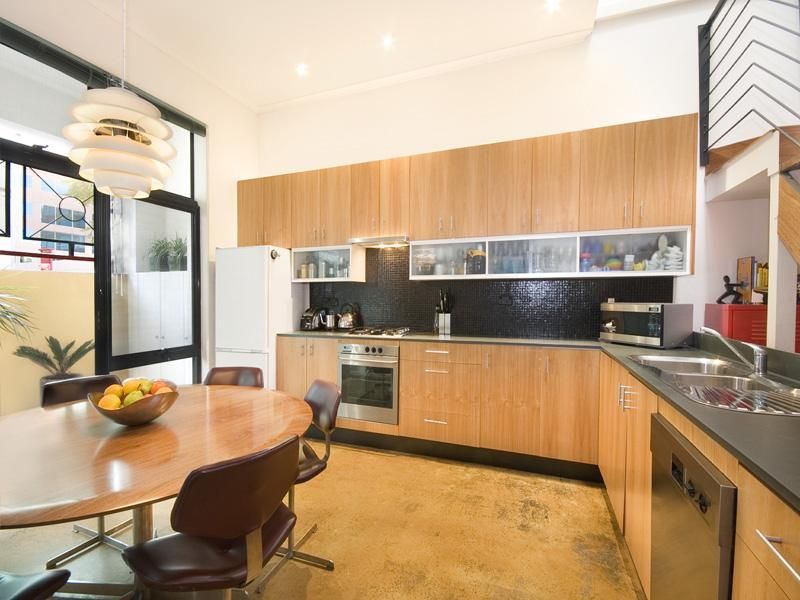2/246 Chalmers Street, Redfern, NSW 2016