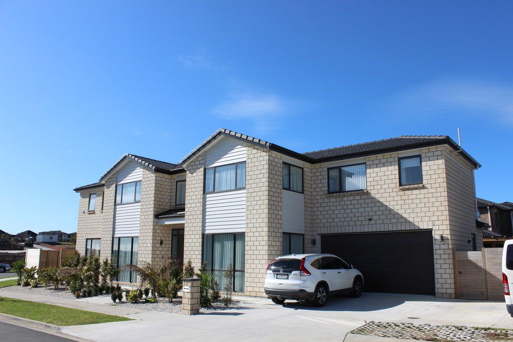 2 Aster Place, Flat Bush, Manukau City