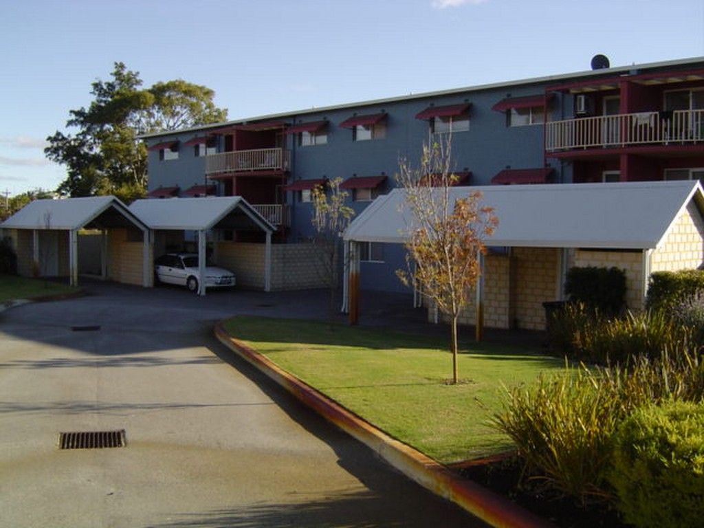16/21 Disney Road, Parmelia, WA 6167