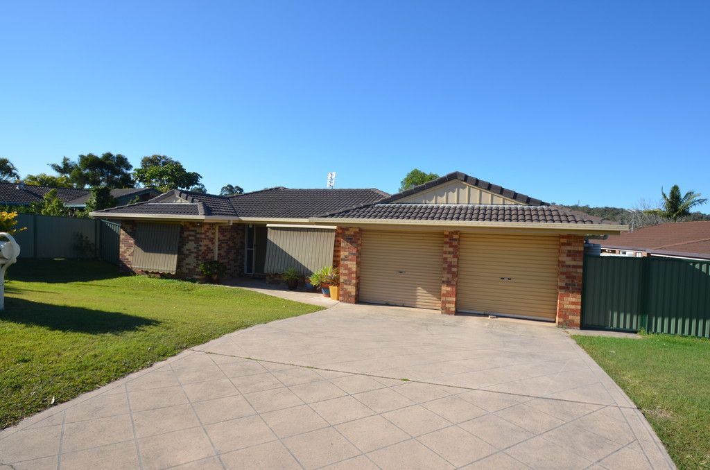 67 Greenacre Drive, Parkwood QLD 4214
