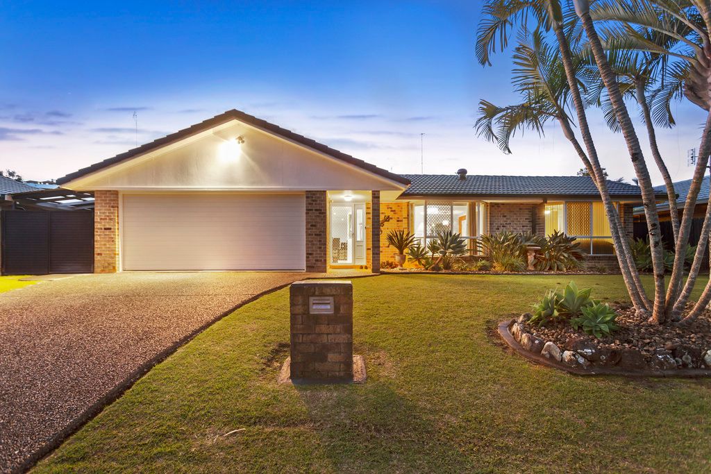 4 Kildare Drive, Banora Point NSW 2486
