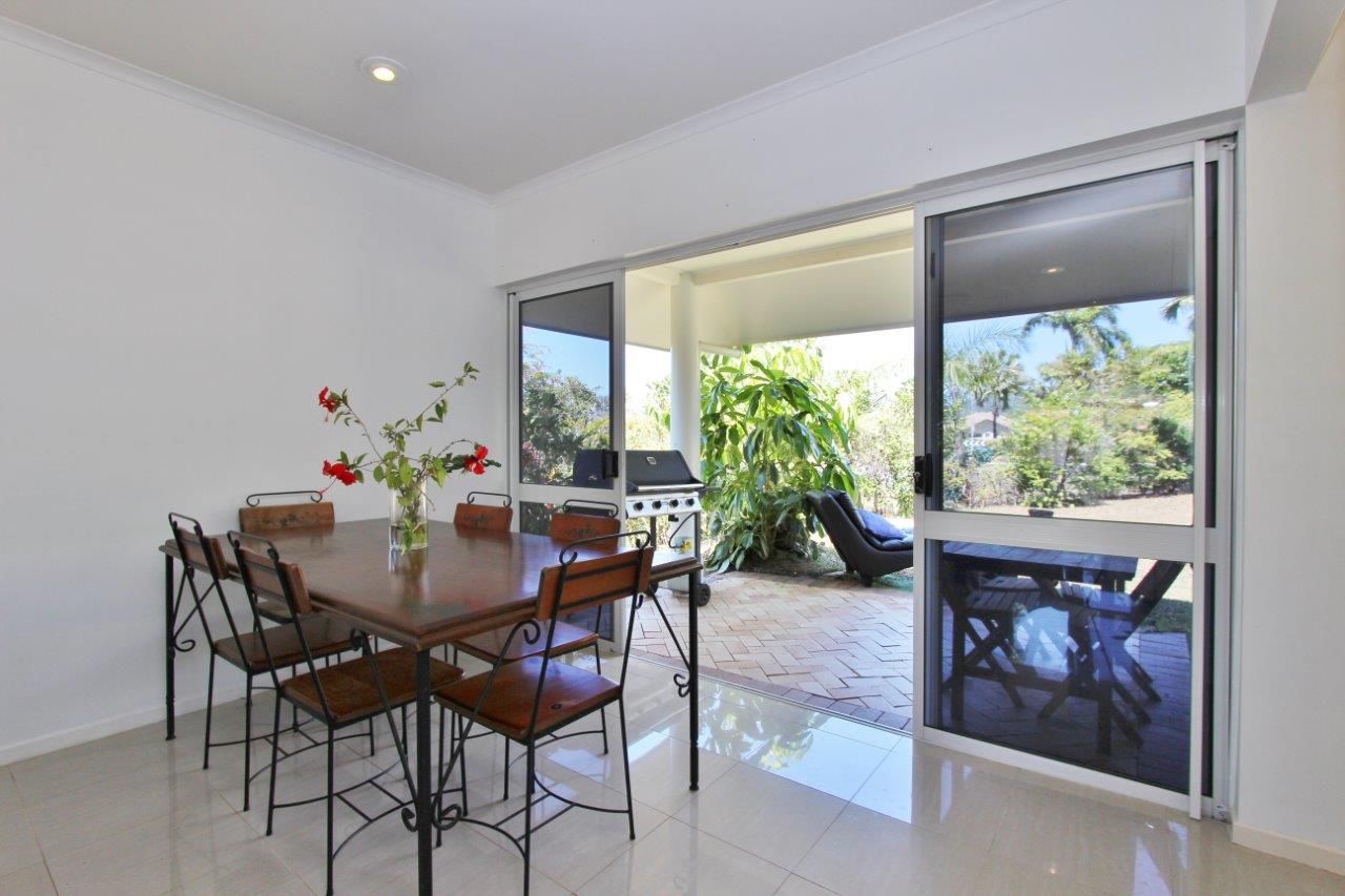 1 Stream Avenue, Kewarra Beach, QLD 4879