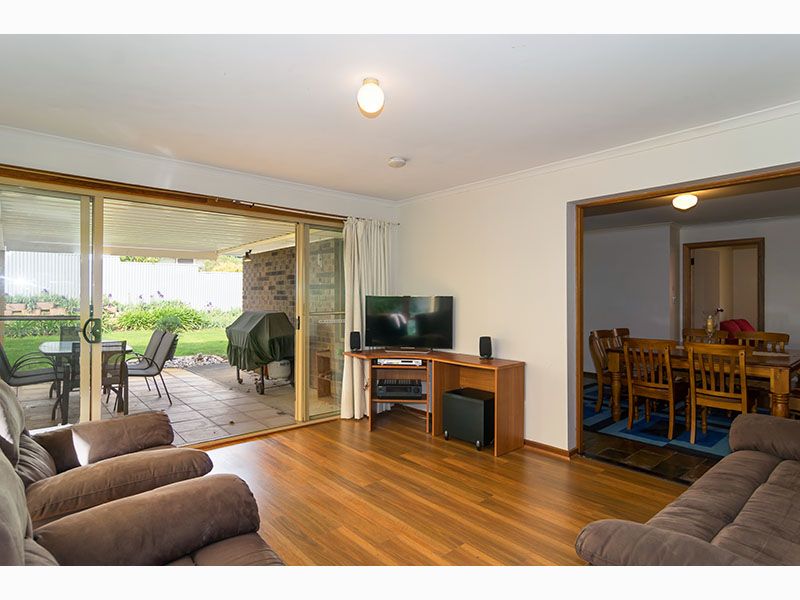 14 Abberton Street, Flagstaff Hill, SA 5159