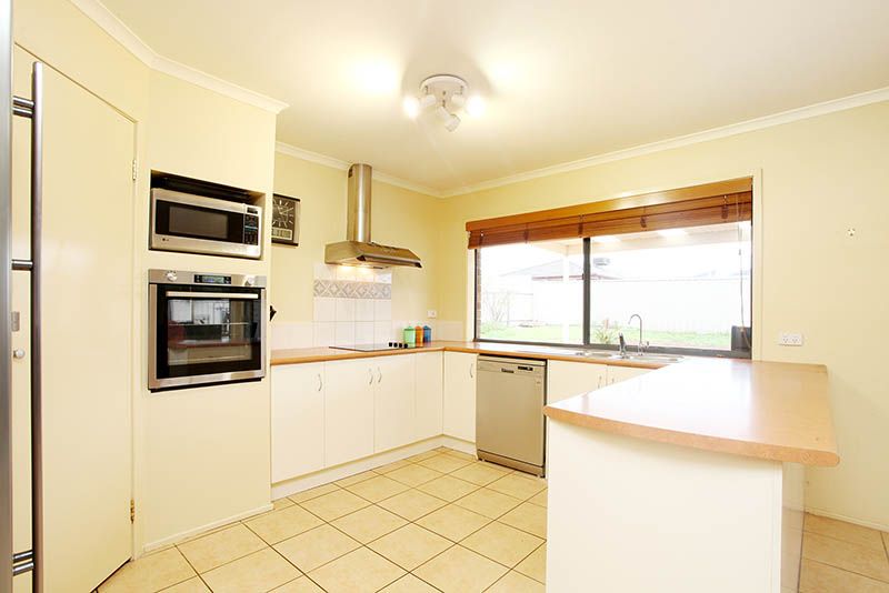 21 Yeovil Circuit, Craigmore, SA 5114