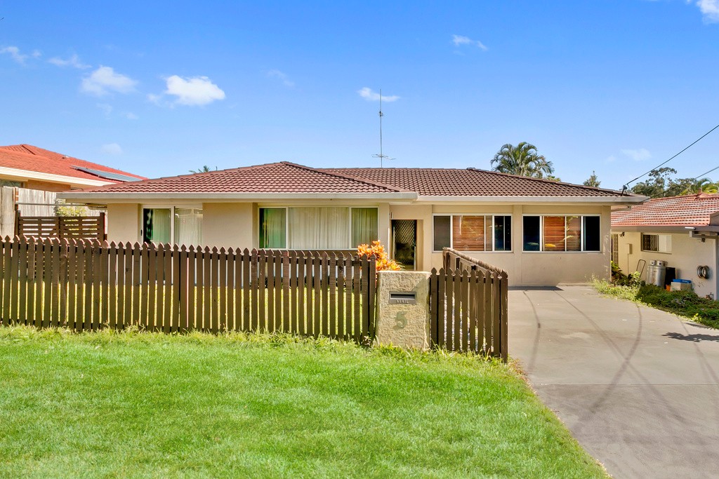 5 Wallace Street, Southport, QLD 4215