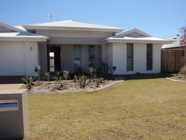 5 Canterbury Street, Emerald, QLD 4720