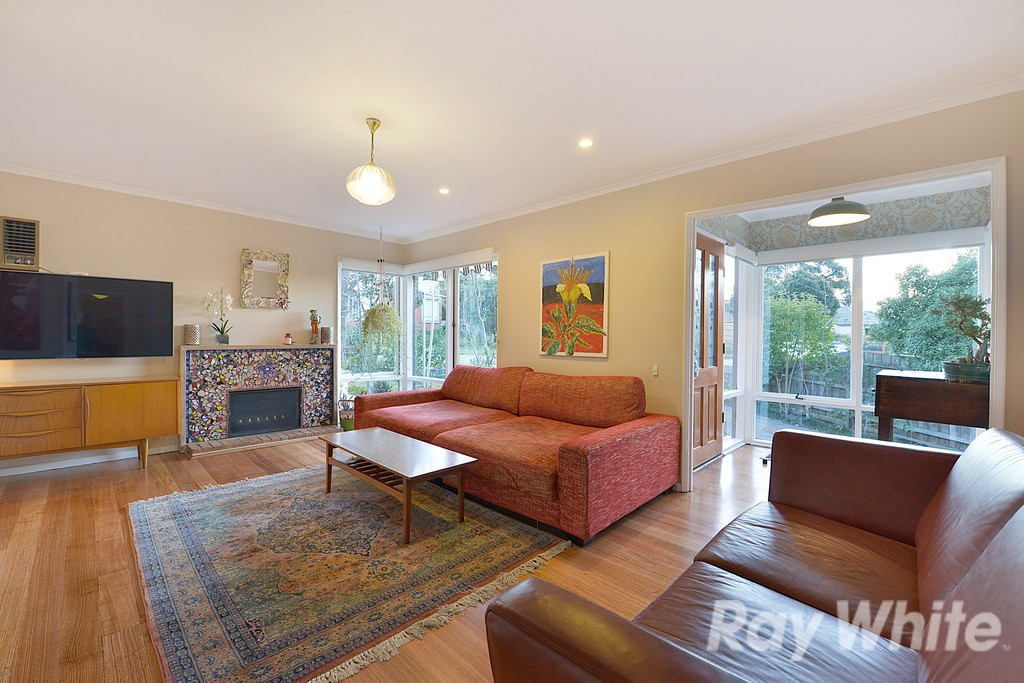 51 Linda Crescent, Ferntree Gully, VIC 3156