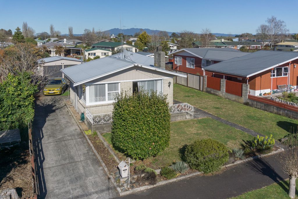 11 Forth Crescent, Glenview, Hamilton City