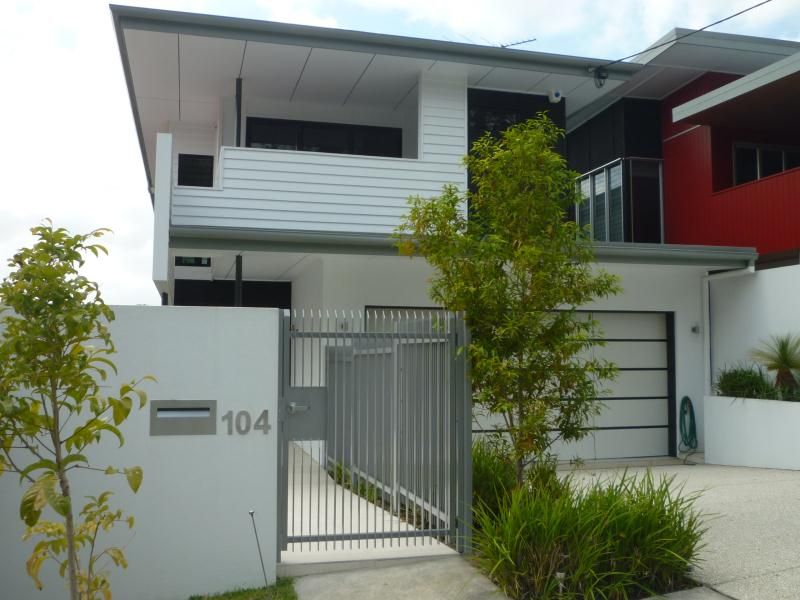 104 Stuartholme Road, BARDON, QLD 4065