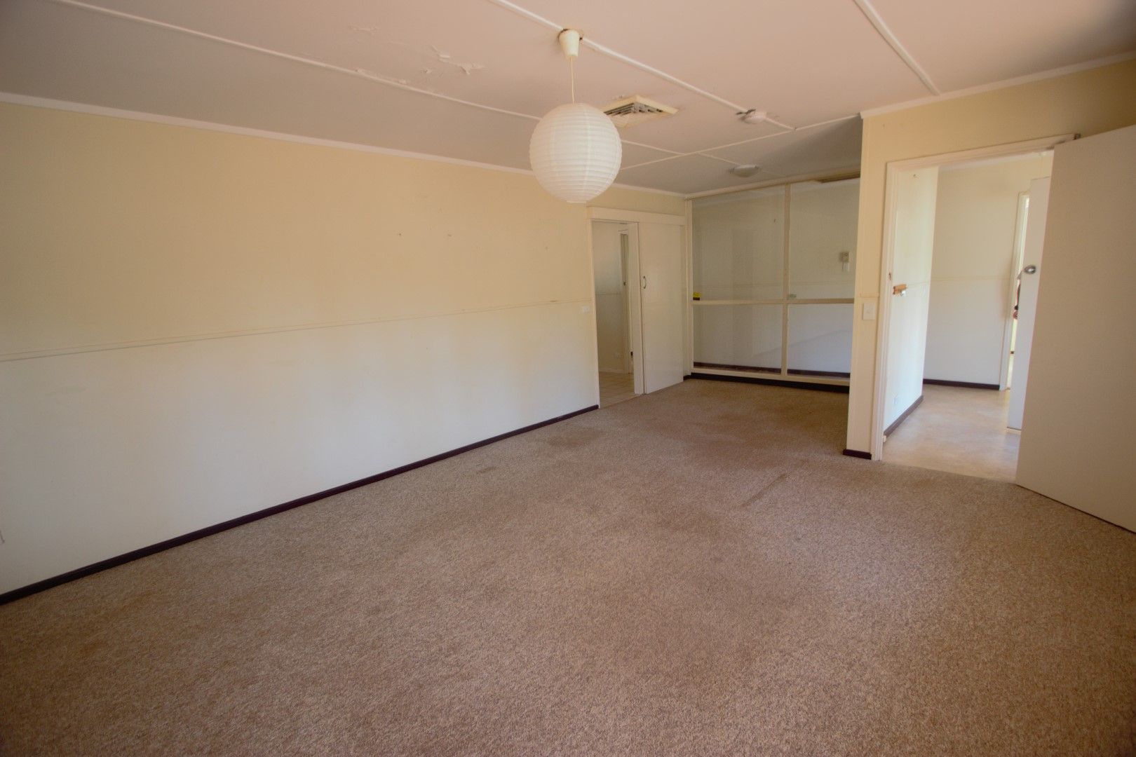 8 Hardey Crescent, Dampier, WA 6713