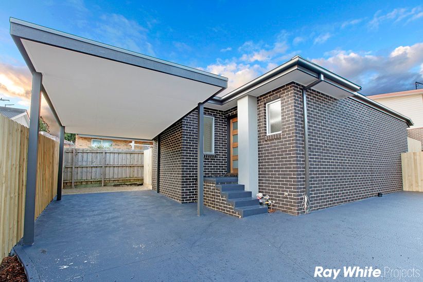 8 Miranda Road, Reservoir VIC 3073
