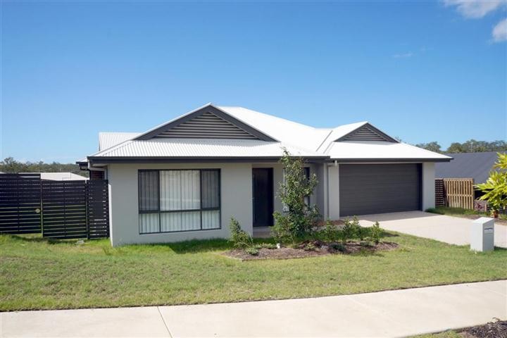 10 Wabby Street, Boyne Island, QLD 4680