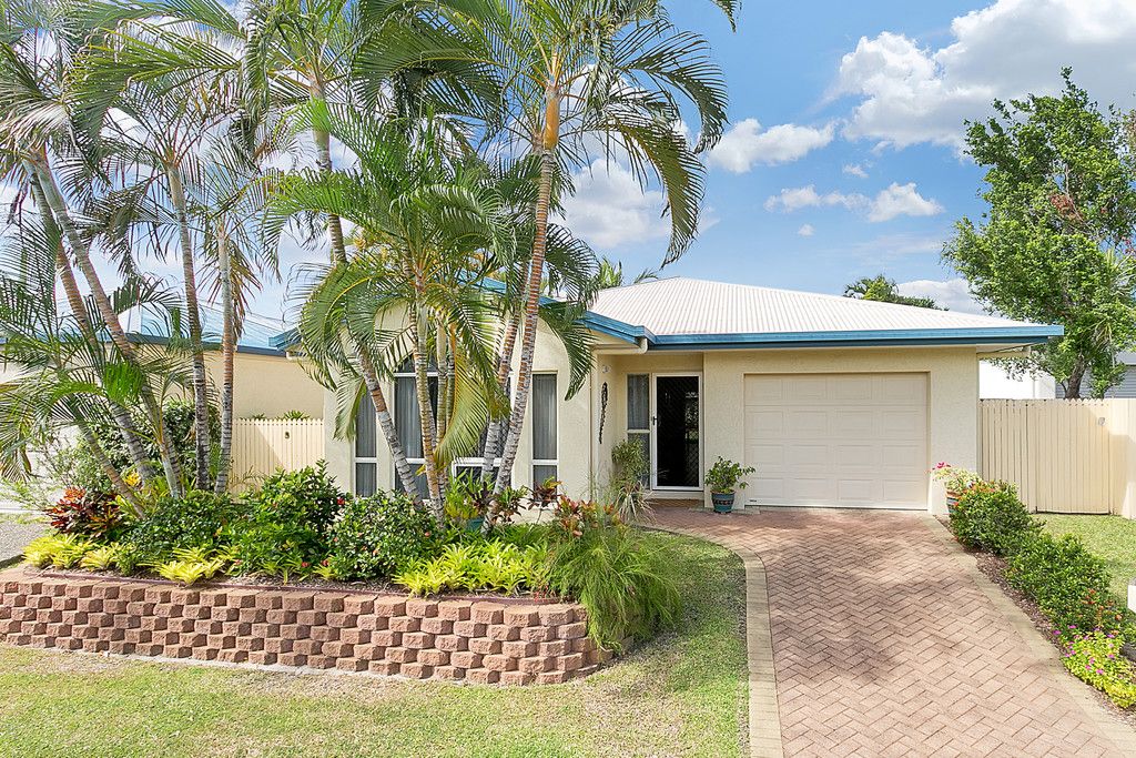 3 Bells Close, Kewarra Beach QLD 4879