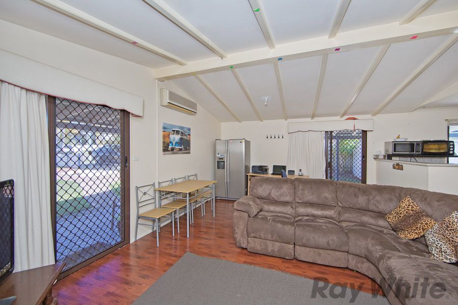 16 Deakin Avenue, Lake Munmorah, NSW 2259