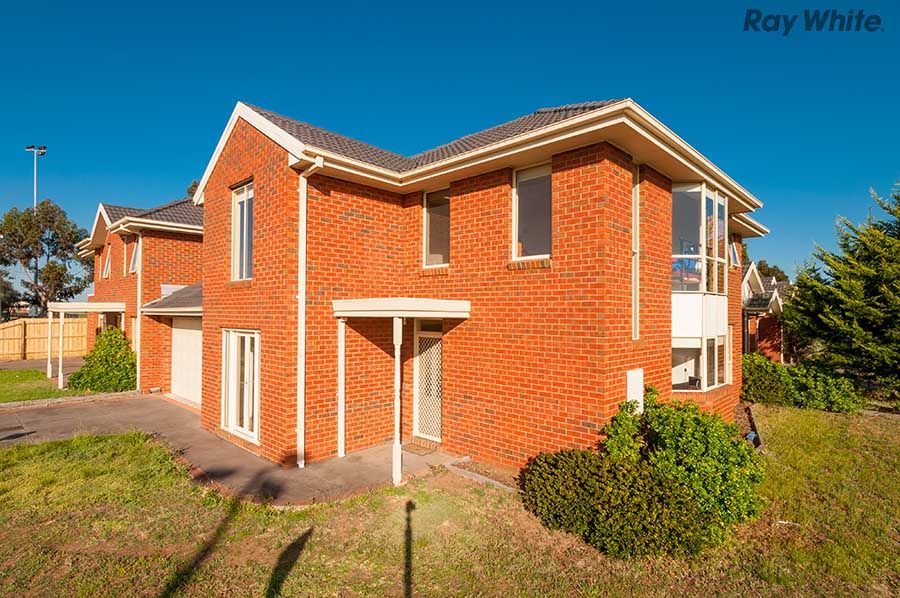1/40 Robertsons Road, Taylors Lakes, VIC 3038