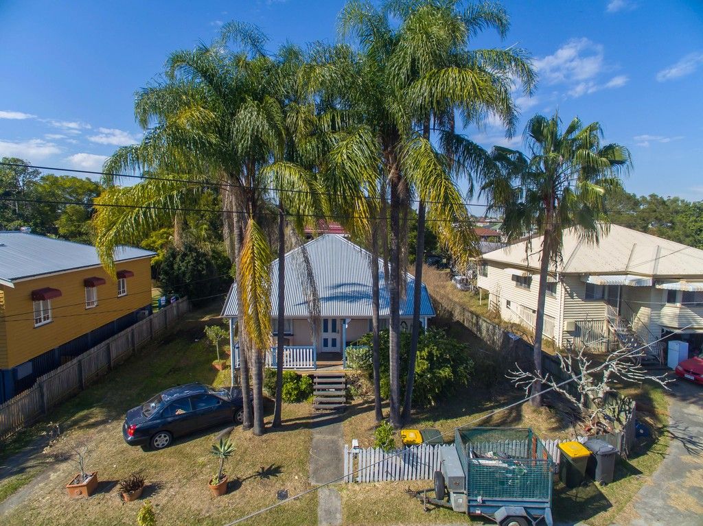 18 Yarrabin Street, Coorparoo, QLD 4151