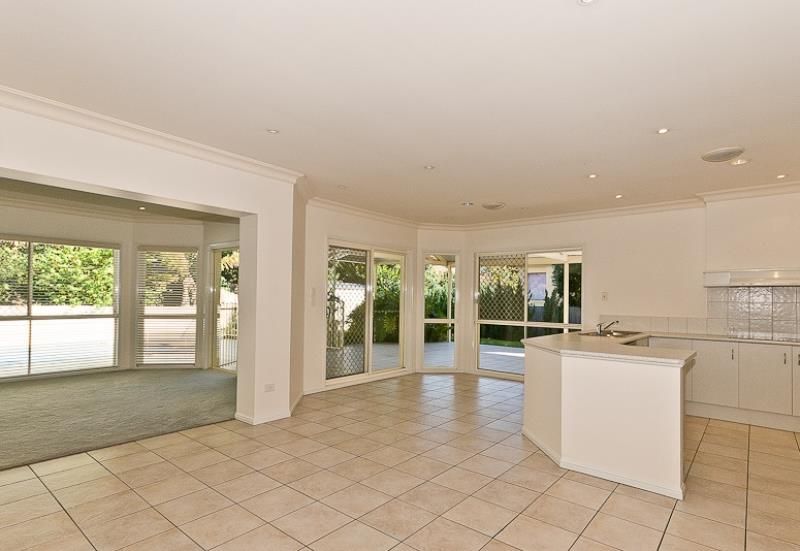 11 Red Gum Close, Bridgeman Downs, QLD 4035