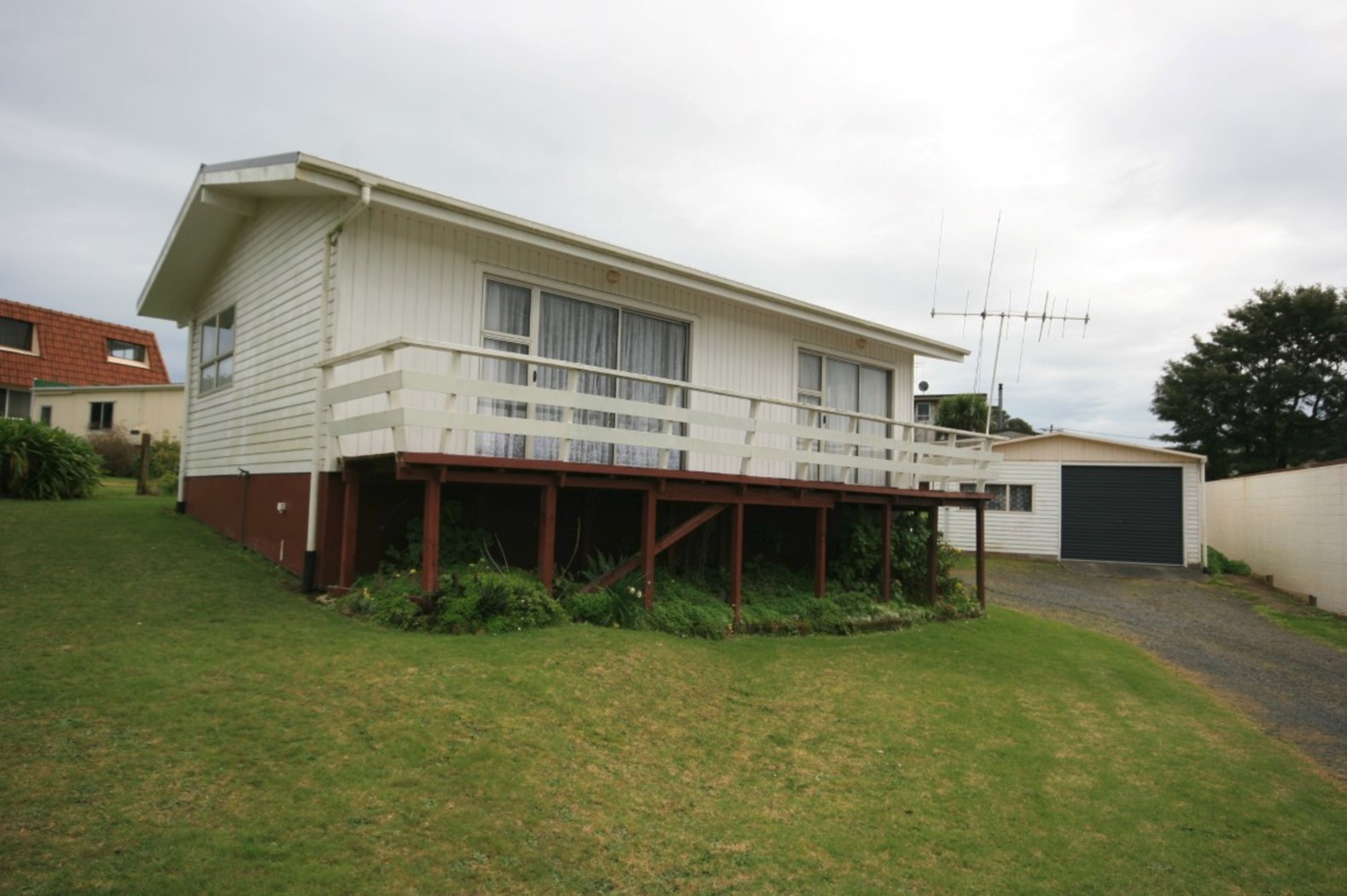 9 Taipari Avenue, Raglan, Waikato District