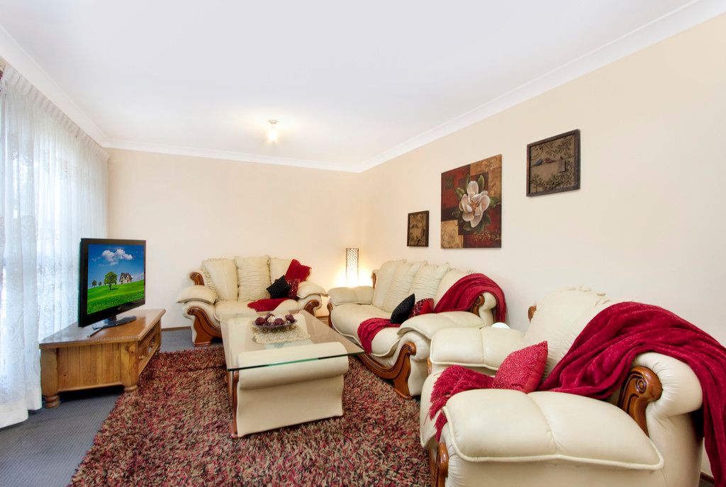 22 Salter Road, Bossley Park, NSW 2176