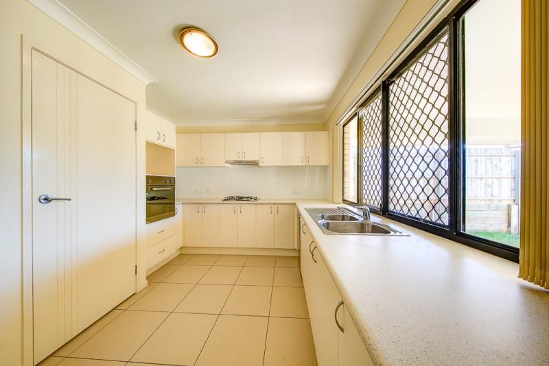 10 Apache Street, Dakabin, QLD 4503
