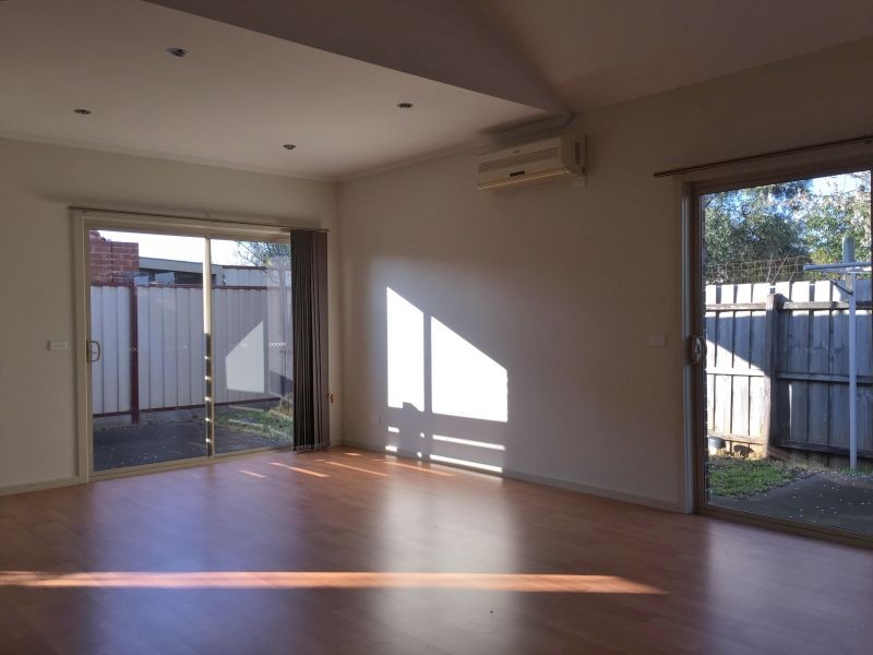 4/159 Rathcown Road, Reservoir, VIC 3073