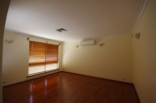 8 Farrell Street, Noranda, WA 6062