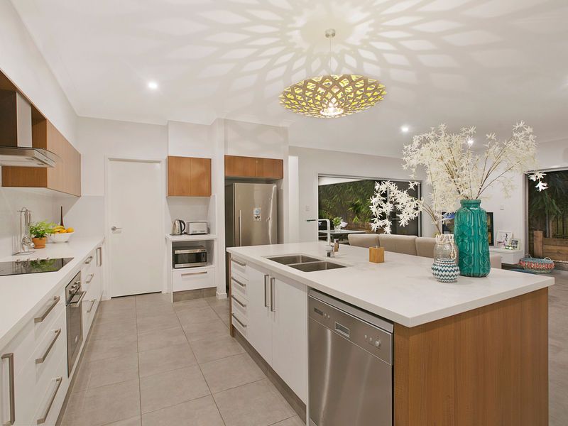 169 Dahlia Street, Cannon Hill QLD 4170