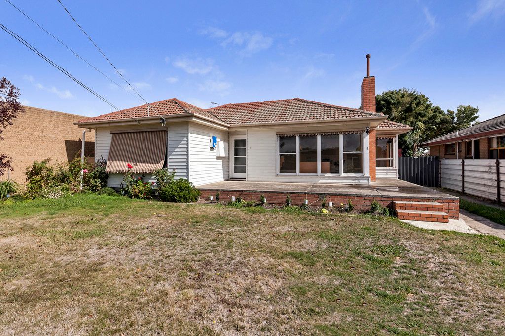 1 Huntington Street, WENDOUREE, VIC 3355