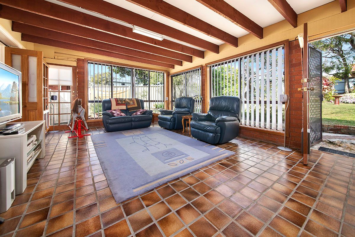 11 Wylie Street, Kirrawee, NSW 2232