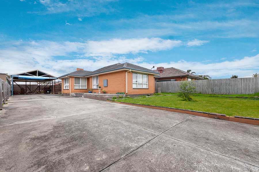 17 Selwyn Avenue, Craigieburn, VIC 3064
