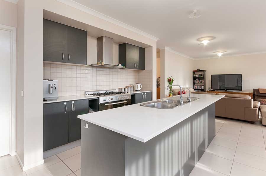 27 Wattletree Street, Craigieburn, VIC 3064