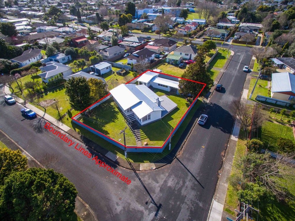 1 Viola Place, Papakura, Papakura