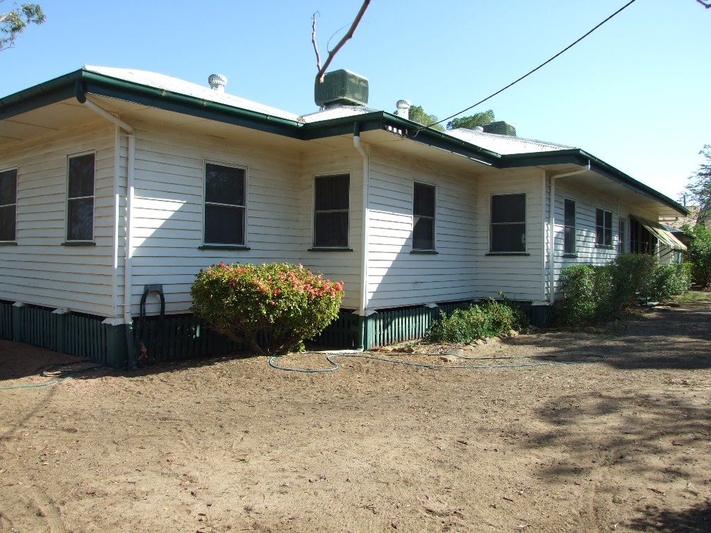 5-7 Ilfracombe Road, Longreach, QLD 4730