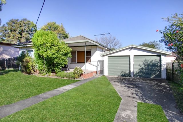 8 BRETT Avenue, Constitution Hill NSW 2145