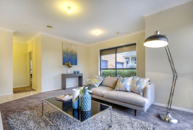 2/128 Boldrewood Parade, Reservoir, VIC 3073