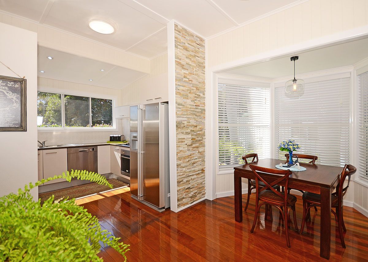 28 Kent Street, Urangan, QLD 4655