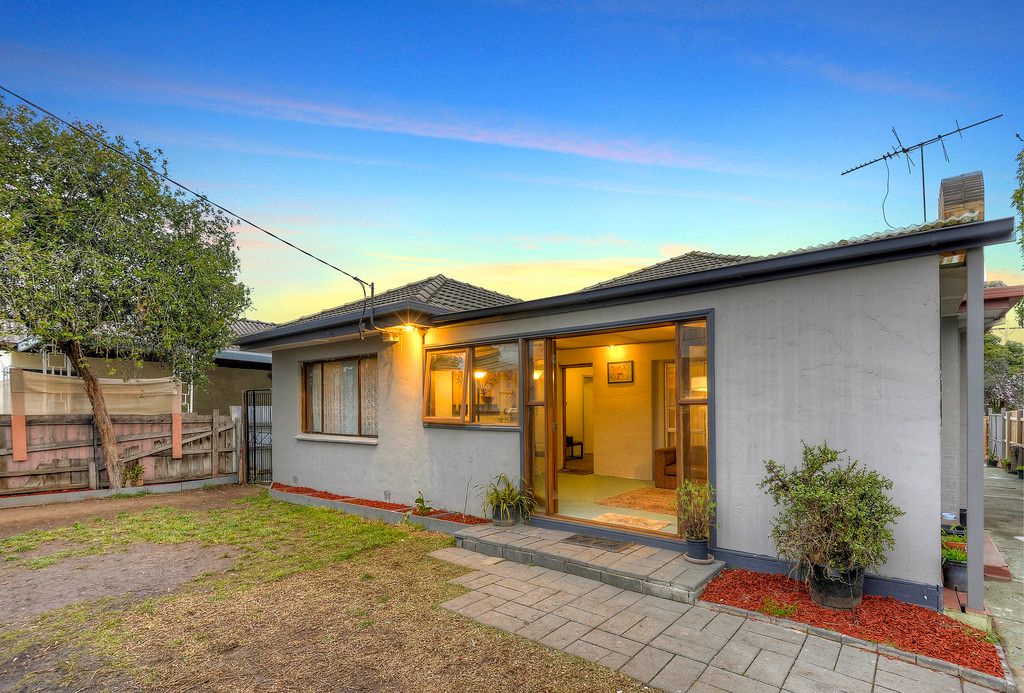 21 Elsey Road, Reservoir, VIC 3073