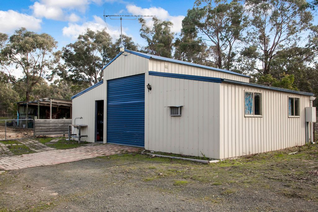 85 Lemajics Road, Scarsdale, VIC 3351