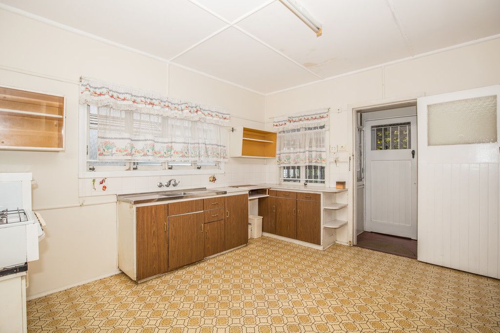 39 Avondale Avenue, Annerley, QLD 4103