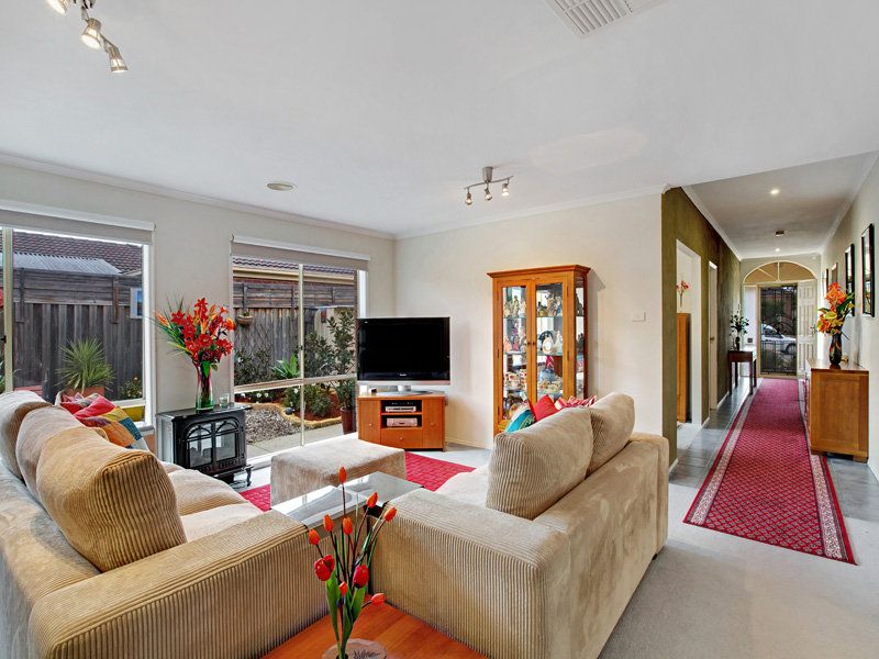 44 Stagecoach Boulevard, South Morang, VIC 3752