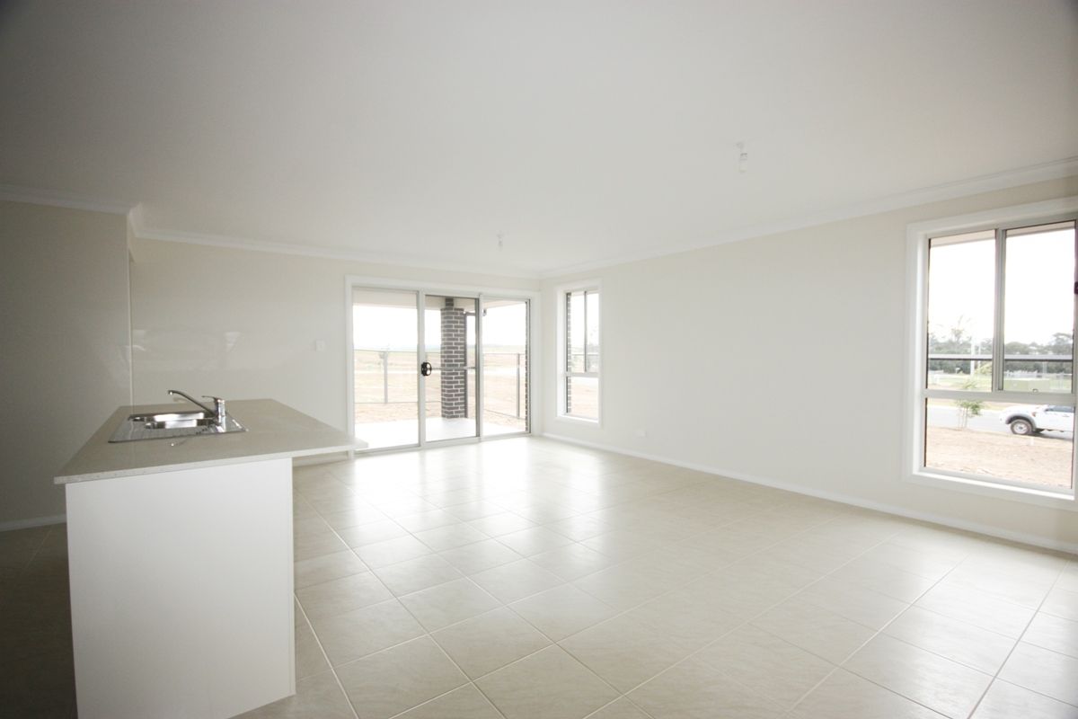 12 Davidson Street, Oran Park, NSW 2570