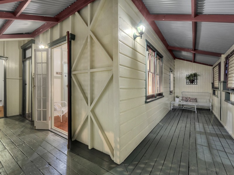12 Cairns Street, East Brisbane, QLD 4169