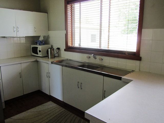 324 Sutherland Street, LAVINGTON, NSW 2641