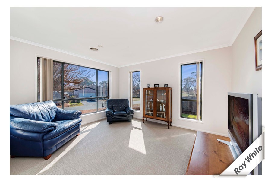 2 Splayd Close, Dunlop, ACT 2615