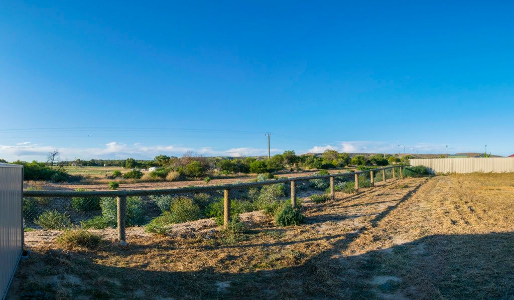 10 Protea Avenue, Moresby, WA 6530