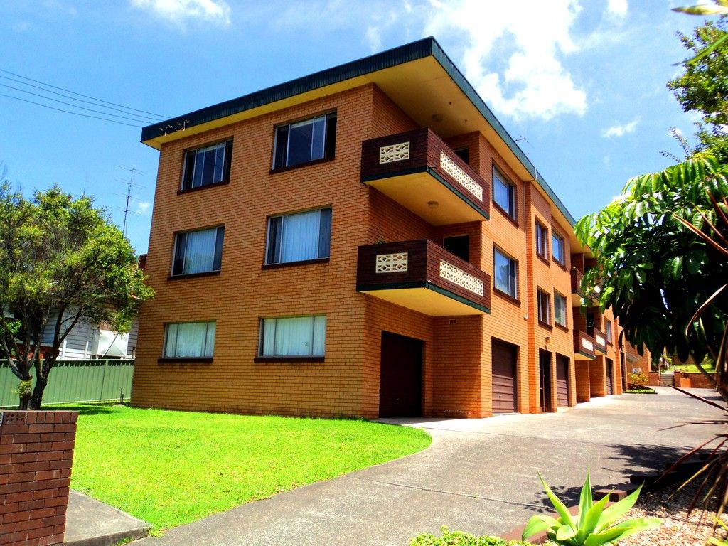10 Myrtle Street, Coniston NSW 2500