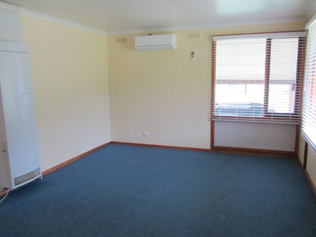 70 Kurrajong Crescent, WEST ALBURY, NSW 2640