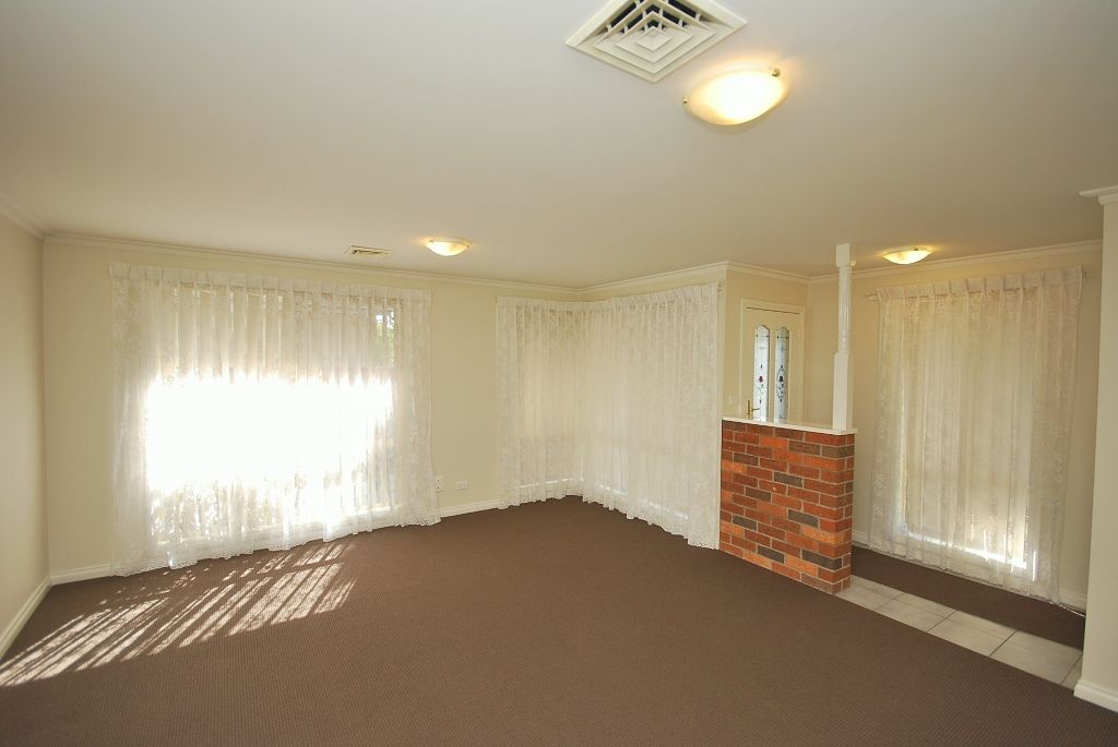 1/4 Munro Street, ALFREDTON, VIC 3350