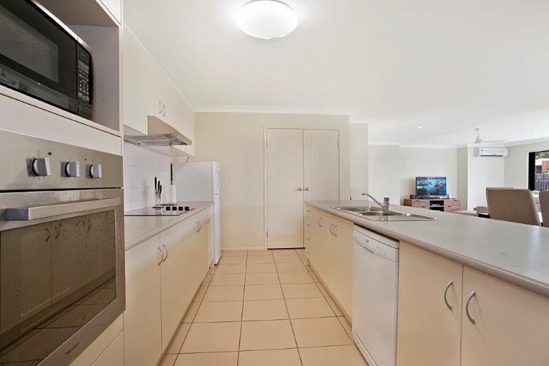 11 Eucalypt Place, Anstead, QLD 4070